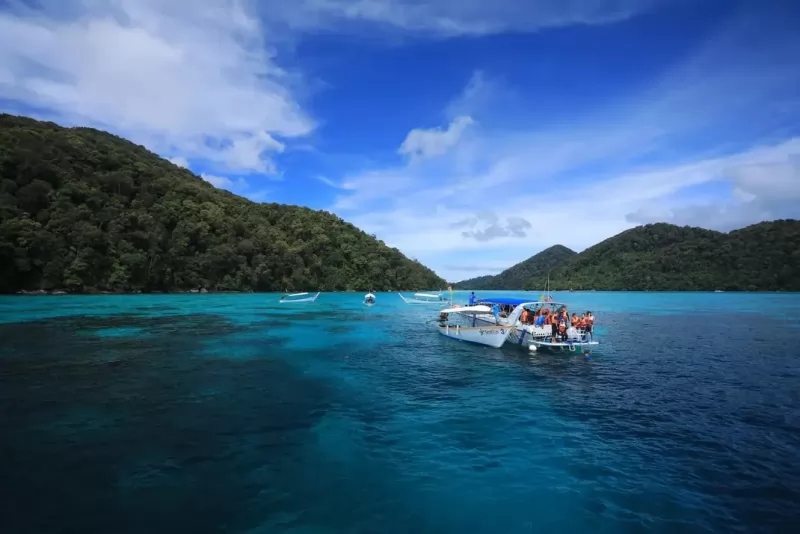 Surin island Marine National Park 3 Days 2 Nights By Seastar